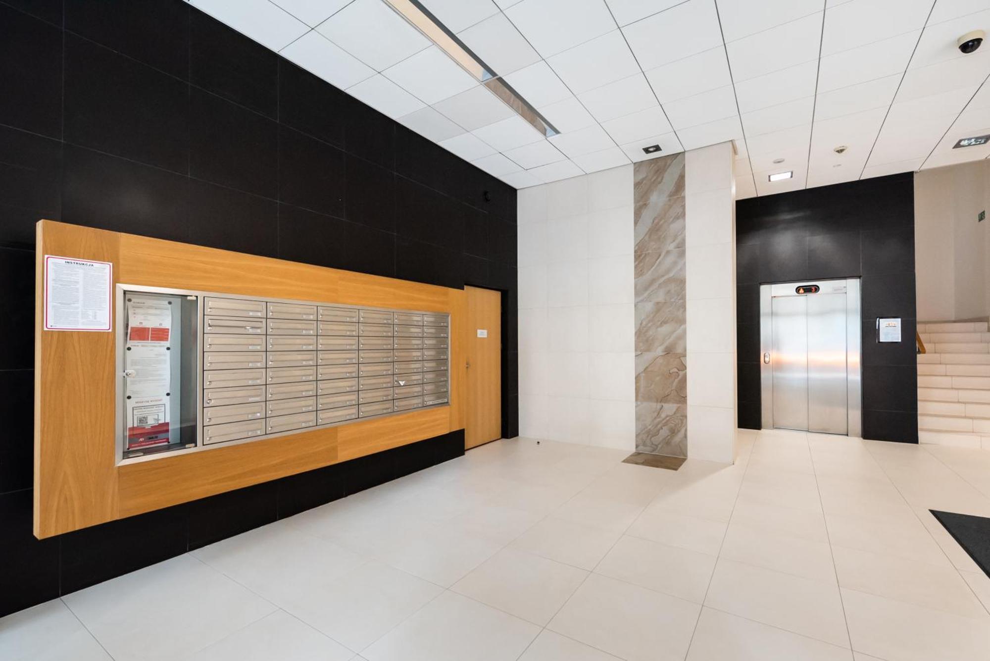 Butas Pokorna Comfort Warsaw